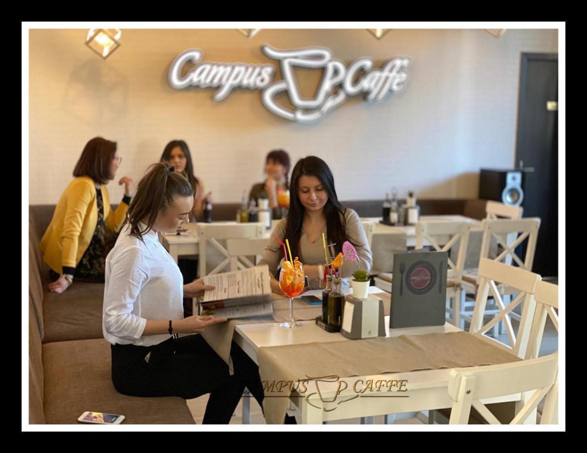 布泽乌 Campus Caffe Mansion酒店 外观 照片